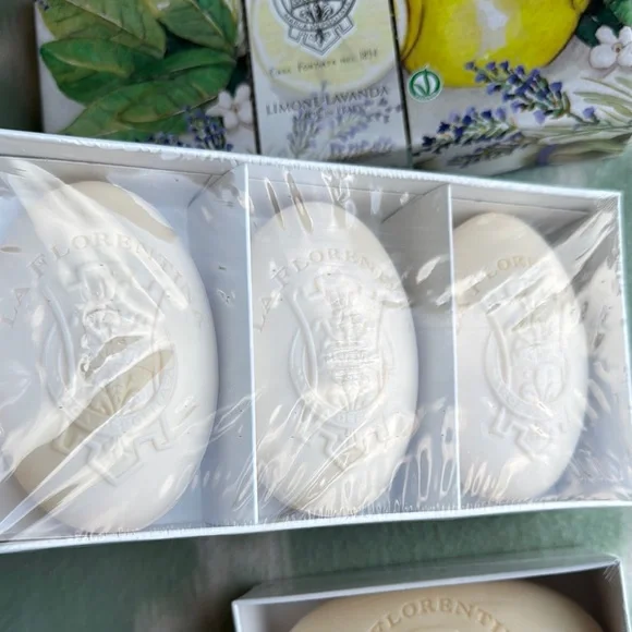 NWT La Fiorentina Limone Lavanda Hand Soap made in Italy - Vibrant Yellow Green - Picture 3 of 7